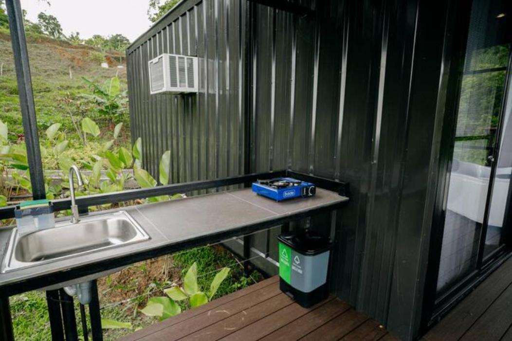 Grey Rock Mountain Cabin W/ Jacuzzi Balamban Exterior photo